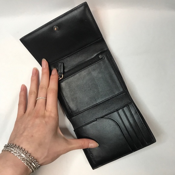 Citi Grid Stacked Print Bi-Wallet - Picture 2 of 5